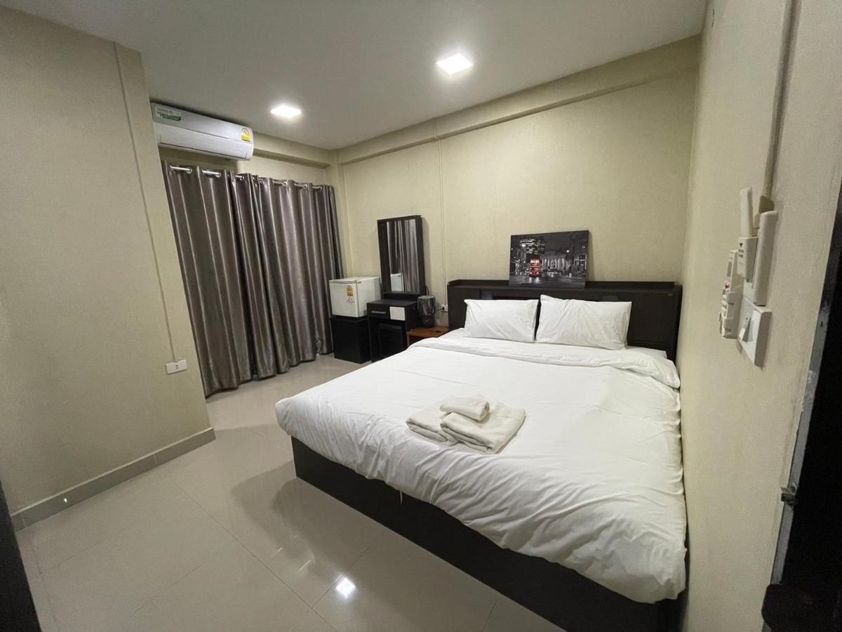 Hug Me Guesthouse Pattaya Exteriér fotografie